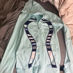 Lululemon jacket aqua size 6
